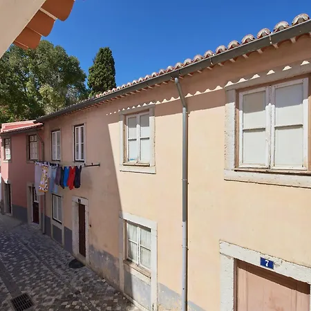 Apartment My Castelo Lissabon